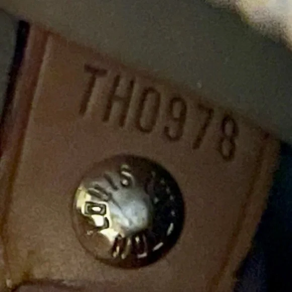 Louis Vuitton Vernis Houston Bag Mustard #TH0978 - Picture 9 of 9